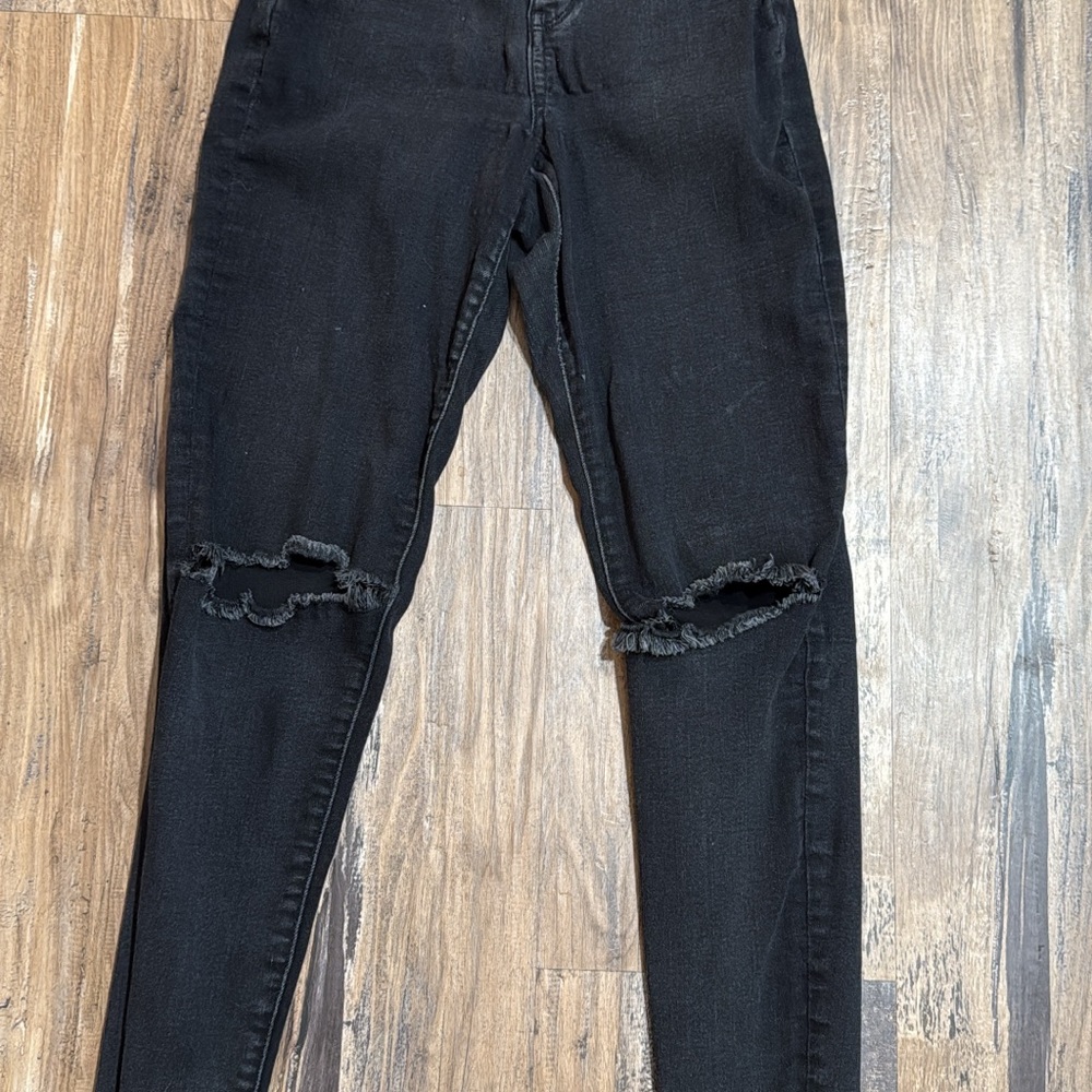 American Eagle Outfitters Black Distressed Skinny Jeans